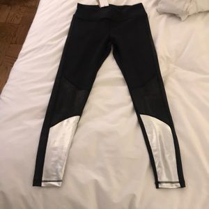 Alala- Blocked Tight